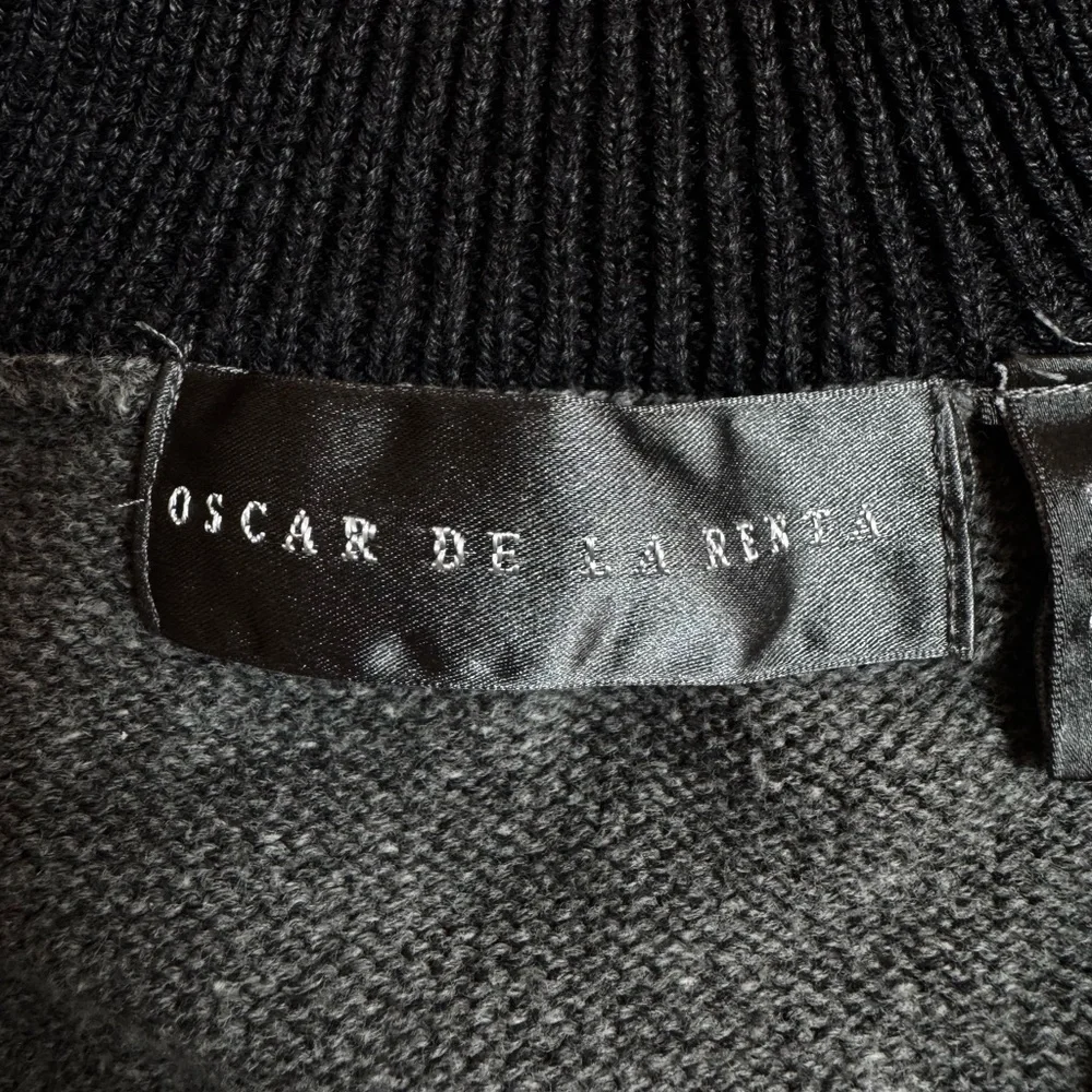 Oscar de la Renta Gray and Black Zip-Up Sweater